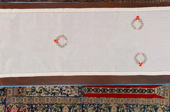 Christmas table runner-Holly embroidery
